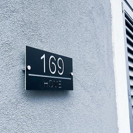169Home Catania Bagian luar foto