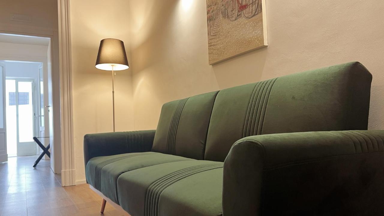 169Home Catania Bagian luar foto
