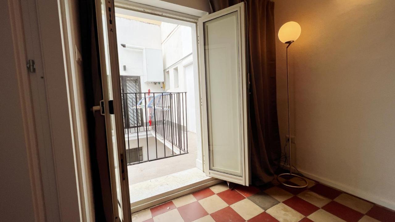 169Home Catania Bagian luar foto