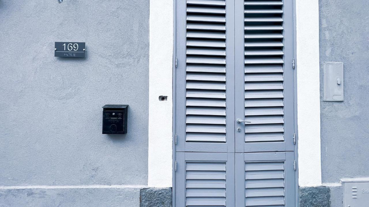 169Home Catania Bagian luar foto