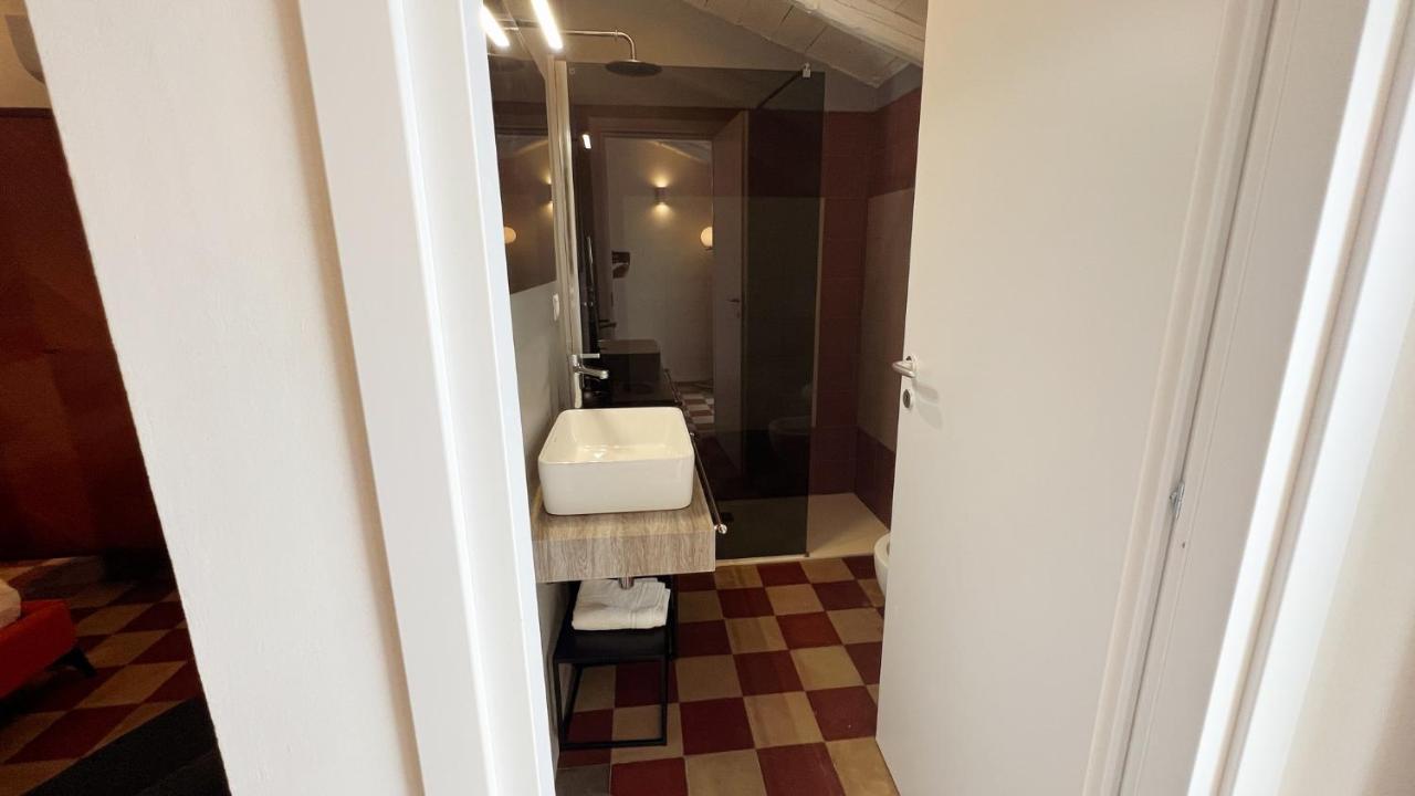169Home Catania Bagian luar foto