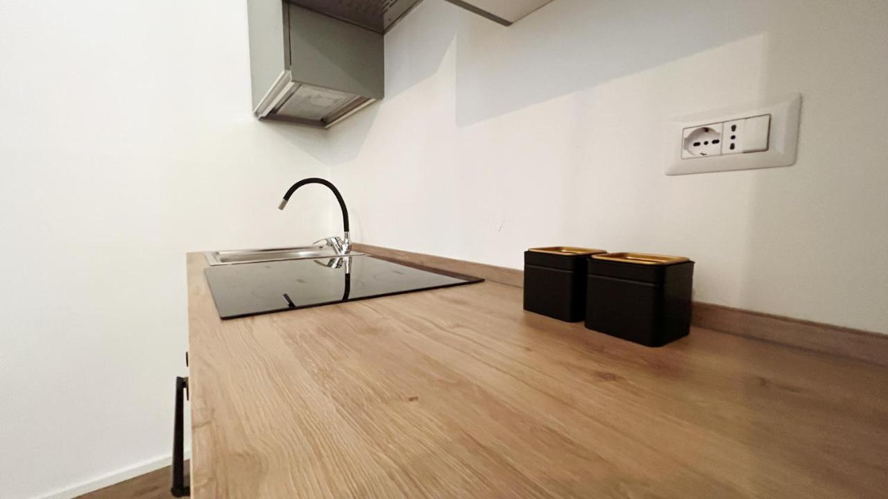 169Home Catania Bagian luar foto