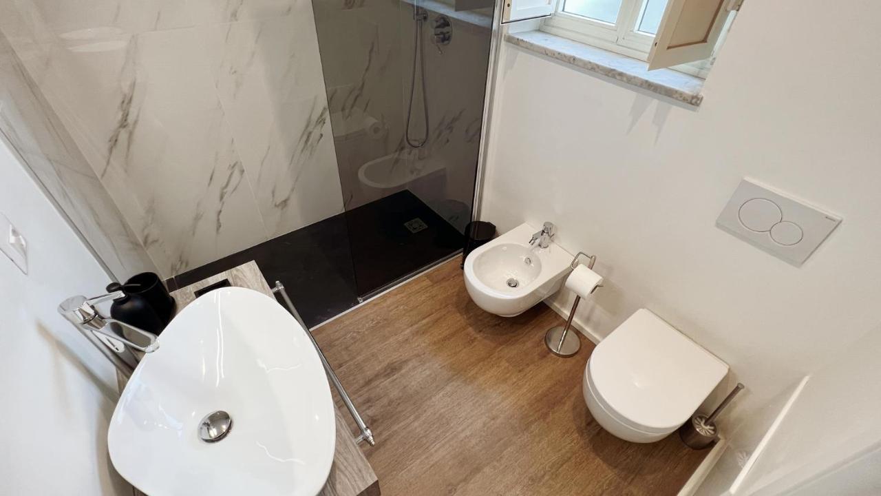 169Home Catania Bagian luar foto